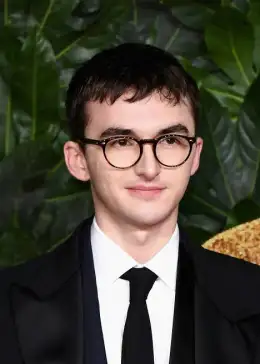  Isaac Hempstead Wright: Bran Stark: The Three-Eyed Raven