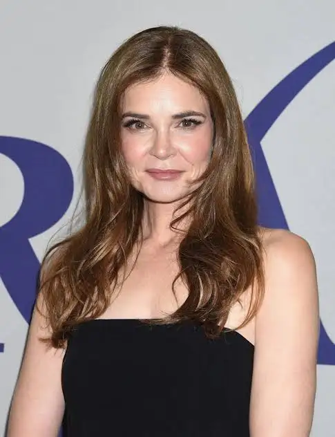 Betsy Brandt: As Marie Schrader