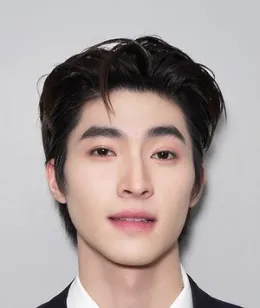 Blue Pongtiwat Tangwancharoen