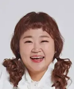 Hong Yoon Hwa