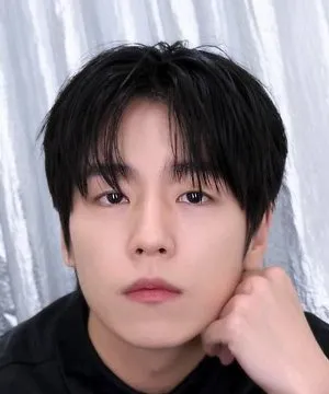Lee Hyun Woo