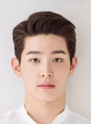 Lee Si Woo