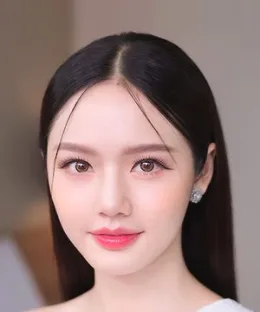 Lookmhee Punyapat Wangpongsathaporn