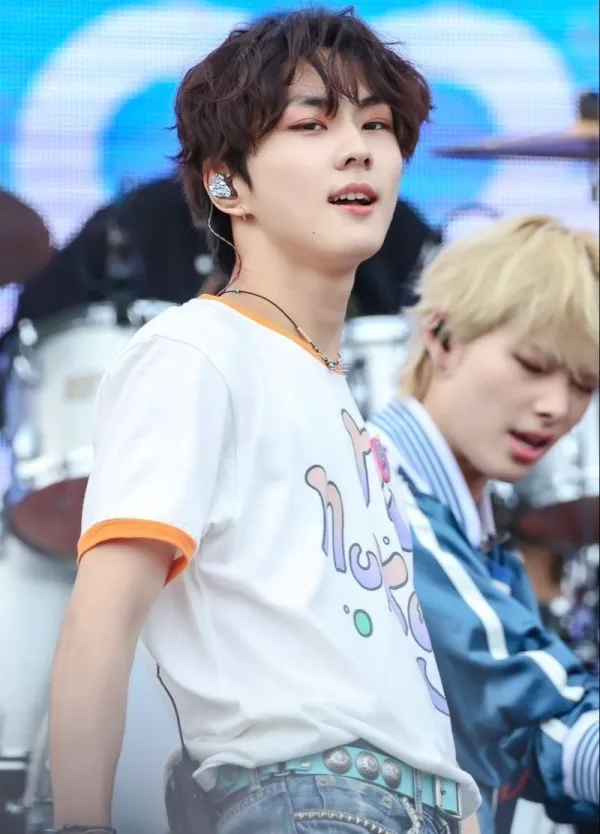 Yang Jungwon | Being An Idol and An Older Brother Are Two Different Things