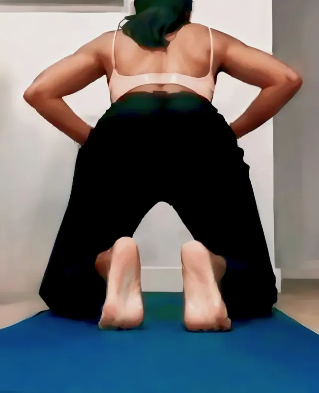 Naomi | Yoga Step-Sis