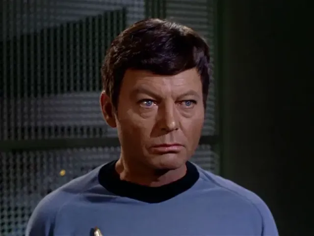 Leonard McCoy (Mirror)