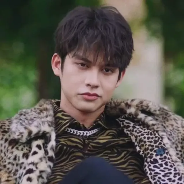 Thyme Akira Paramaanantra