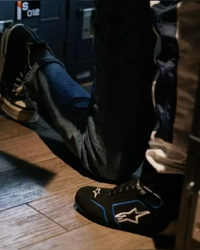 ★≠Victor Ronalds ≠★