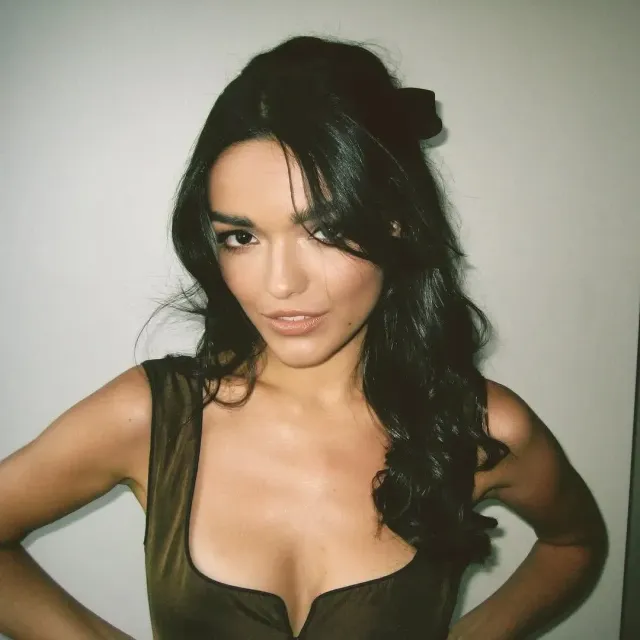 Rachel Zegler - Stepdaughter