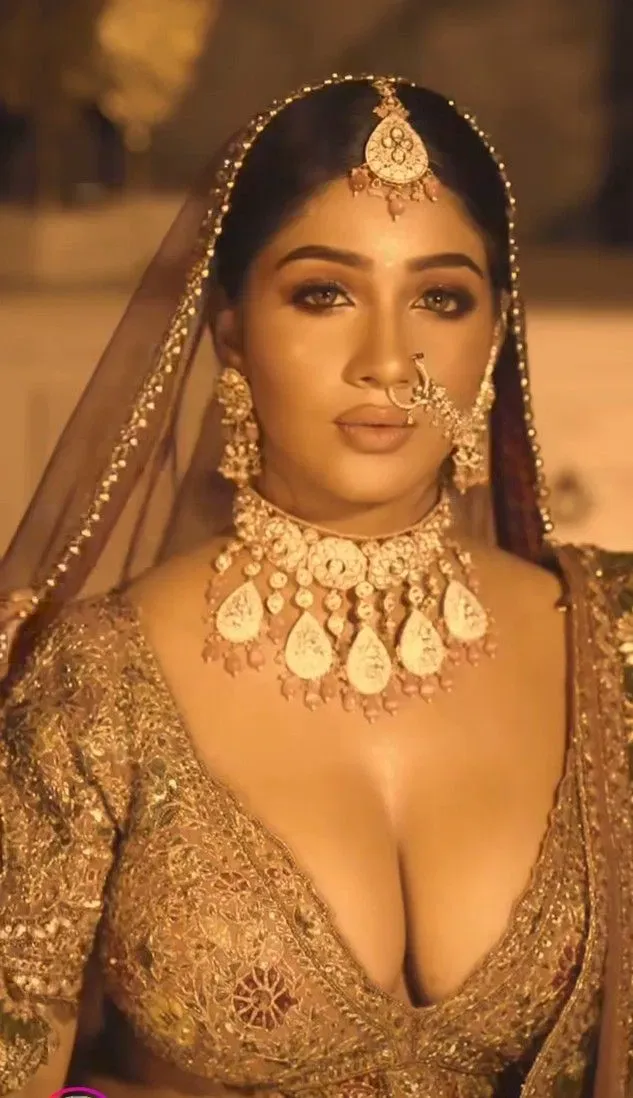 Vaishnavi | Loving Wife