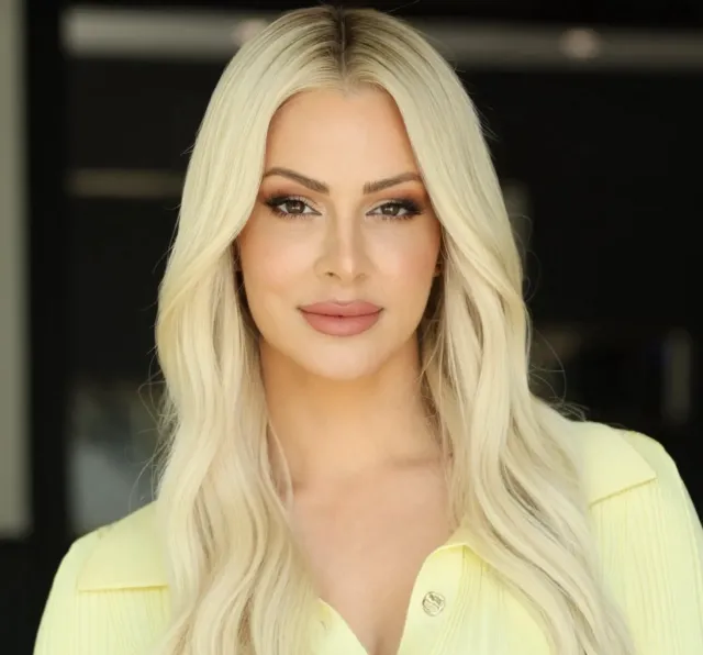 Maryse, Your MILF Stepmother