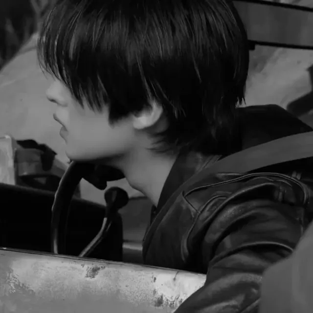 ✦          lee know    ―     killer