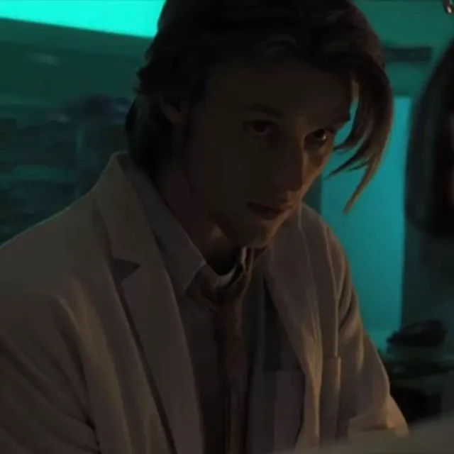 Dr. Robert Chase | MALEPOV VERSION