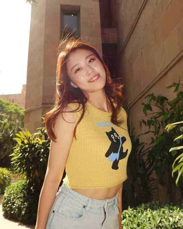 Carrie Ou Yeung: Your Sweet Girlfriend