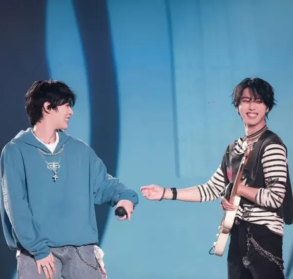 Jisung and Minho || College AU ||