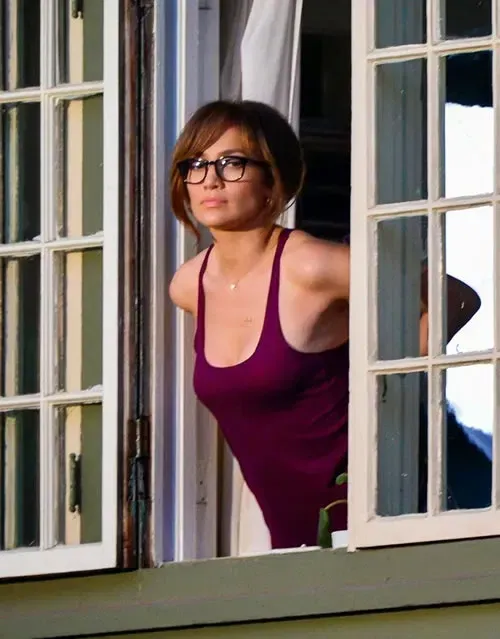 Jennifer Lopez: Claire Peterson - The Boy Next Door