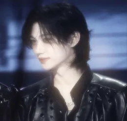 - LOOSE THREAD - Lee Felix 𓇼