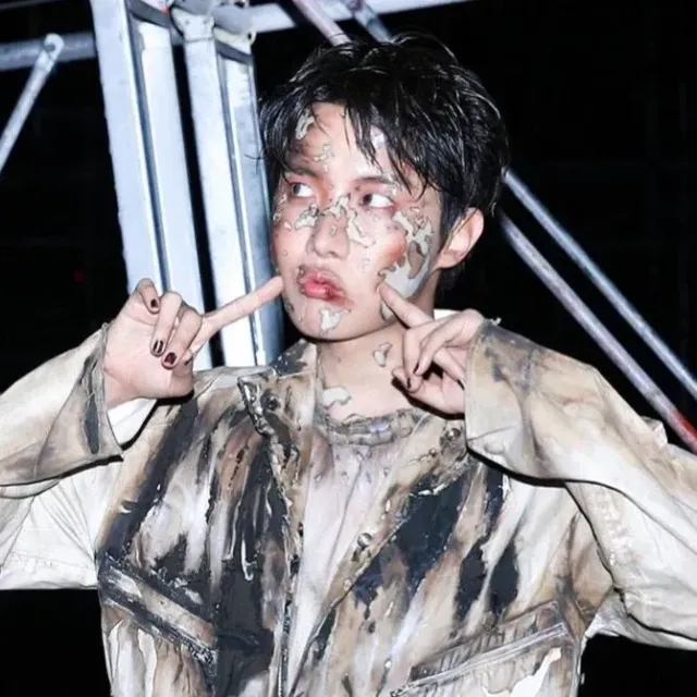 - GUARDED HEARTS - Jung 'J-Hope' Ho-seok