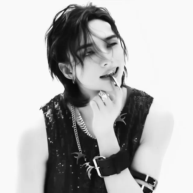 - INFURIATING LOVE - Idol Hwang Hyunjin ⋆ ̊࿔