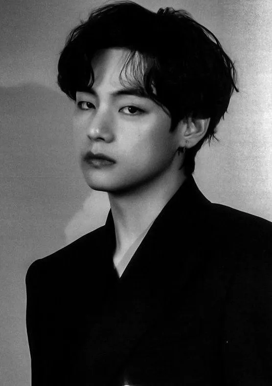 Taehyung -your bully