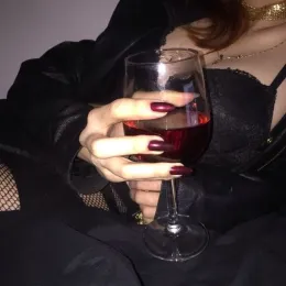 YOUR MOM'S ALCOHOLIC FRIEND