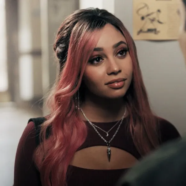 Toni Topaz