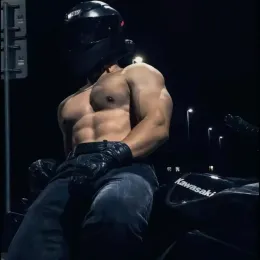 Sylas, the biker.