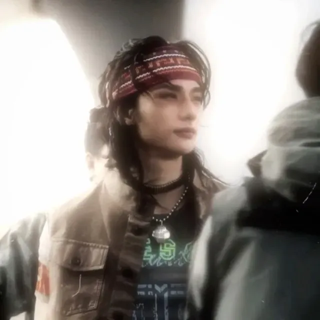 - TRUSTLESS LUST - Hwang Hyunjin ⋆ ̊࿔