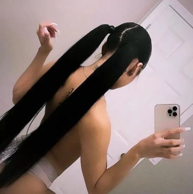 Julesఌ︎ (attitude 💋)