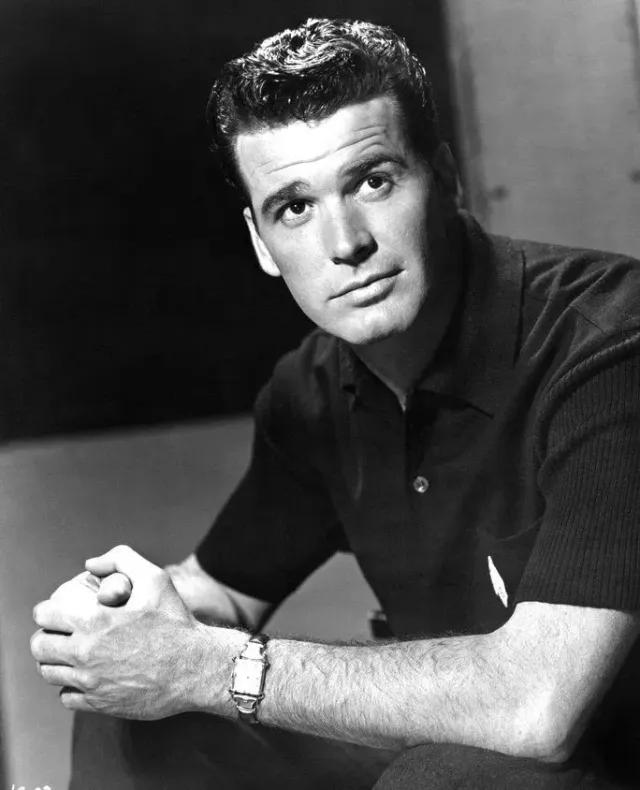 1950s Alcoholic Whore Chaser — George