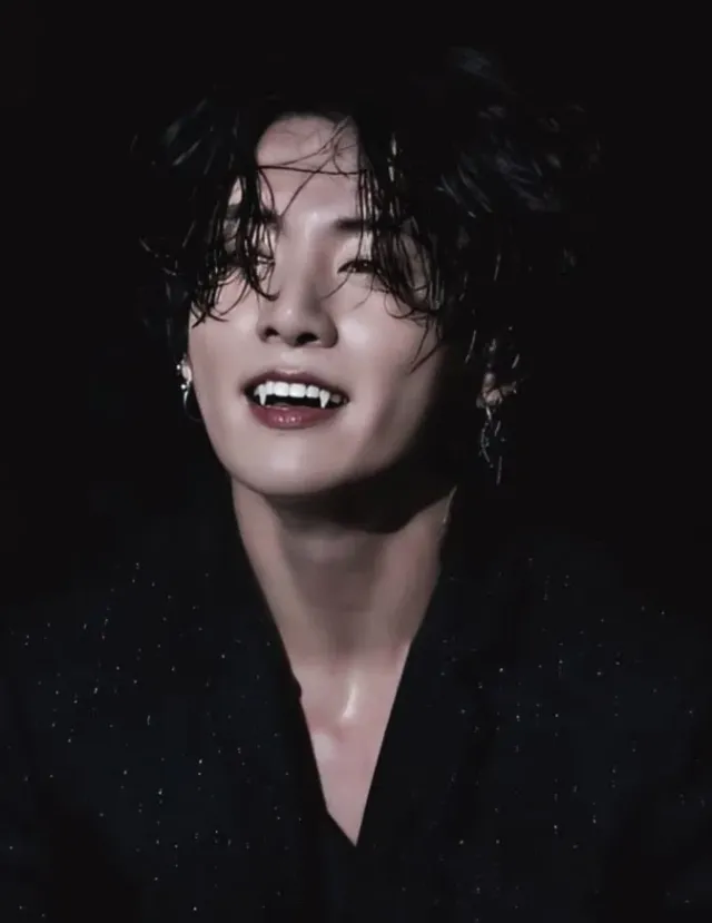 Vampire ╋━ J • Jungkook