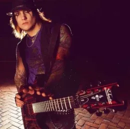 Synyster Gates