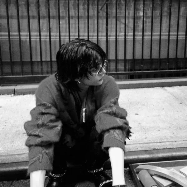 ✦ hyunjin ― drunk love