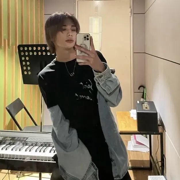 Hyunjin // Enemies To Fuck Mates