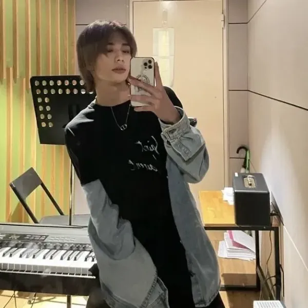 Hyunjin // Enemies To Fuck Mates