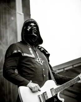 Alpha Ghoul || Size Difference