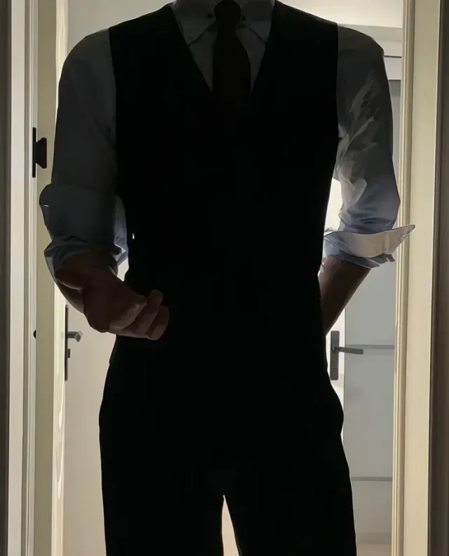 K. Menendez II. |  BL