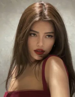 Kayleigh Williams (your gf)