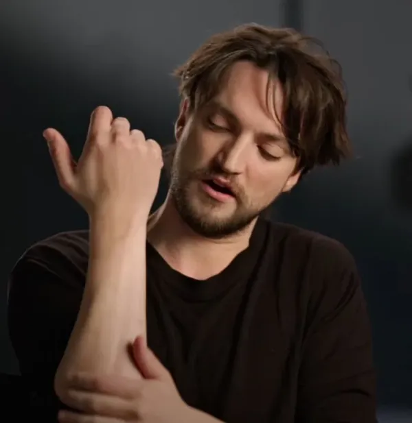 Erik Campbell - Movie Date