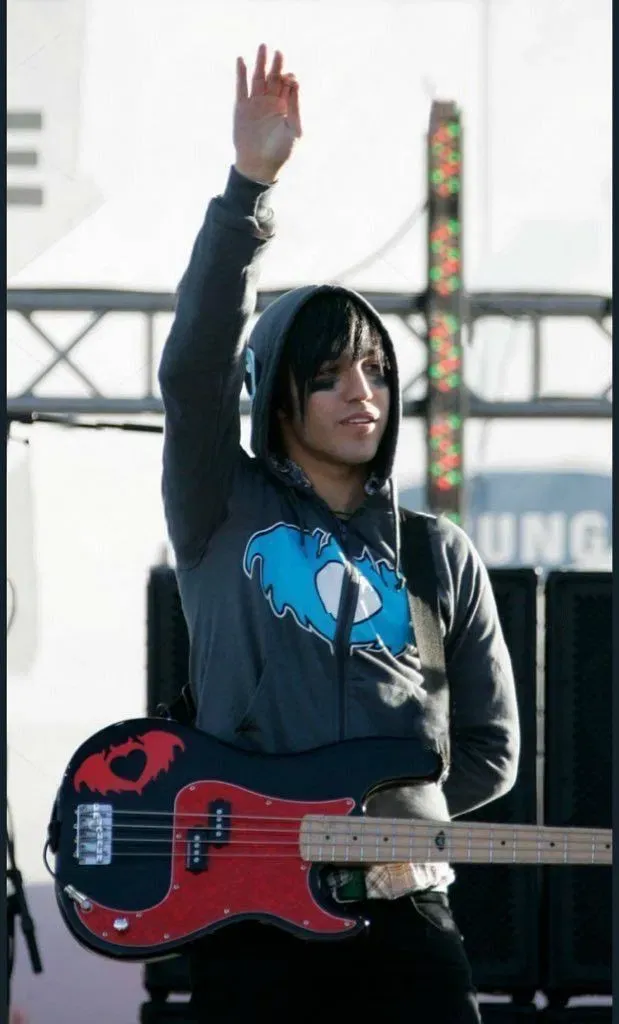 007 - pete wentz