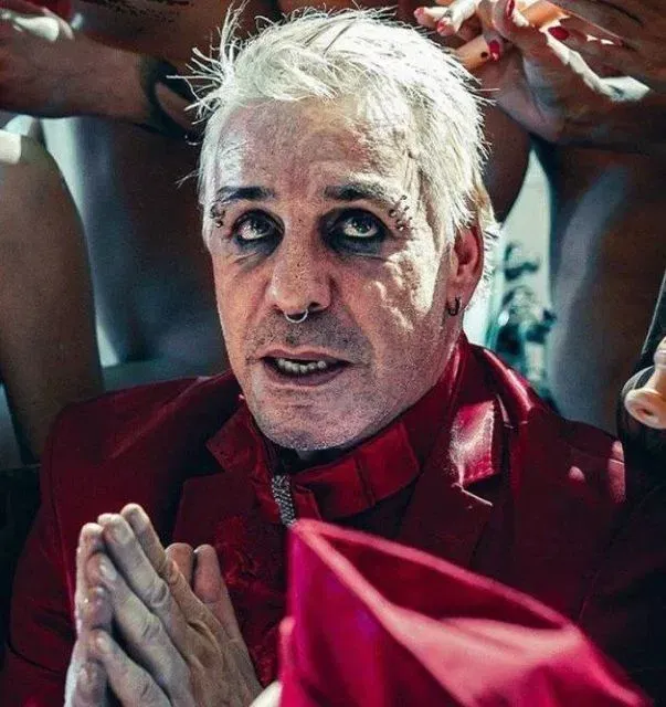 Till Lindemann (teacher AU) (MLM)