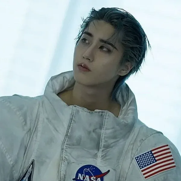 Han Jisung - Astronaut