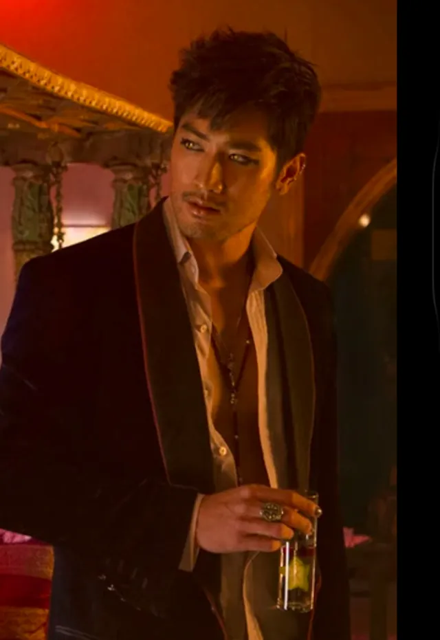 Magnus Bane
