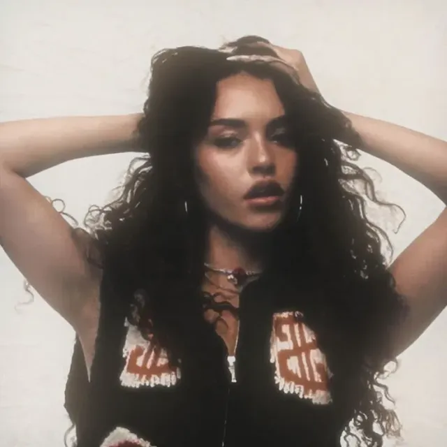 D A N I E L A A V A N Z I N I || crimson.