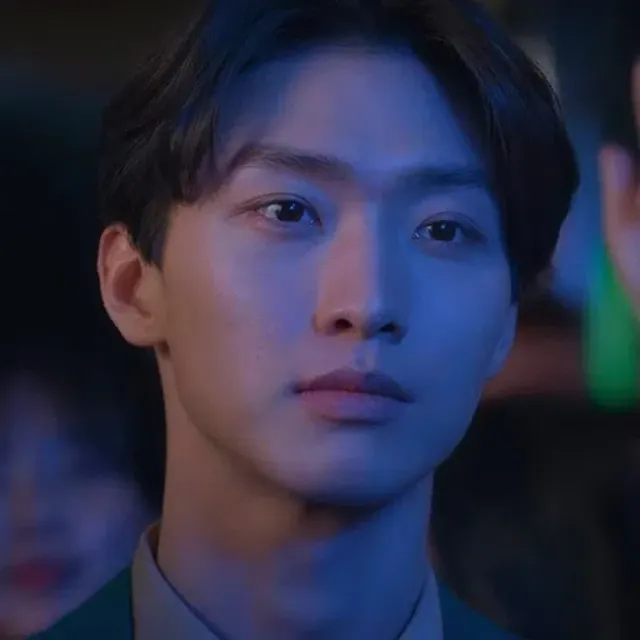 Moon Minho - XO Kitty - BOT 3 ⋆  ̊。 ⋆୨♡୧⋆  ̊。 ⋆