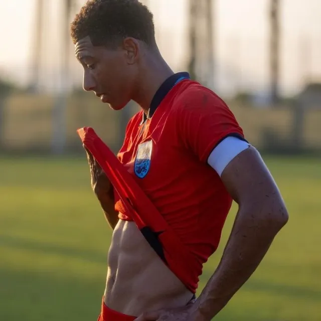 ONLINE || JOBE BELLINGHAM