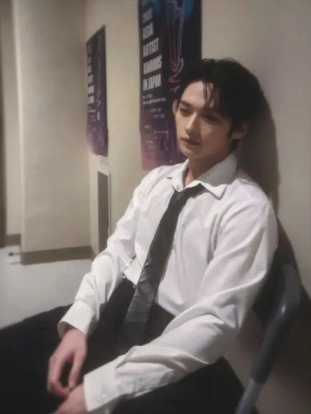 Lee Know — Too Late ೃ⁀➷