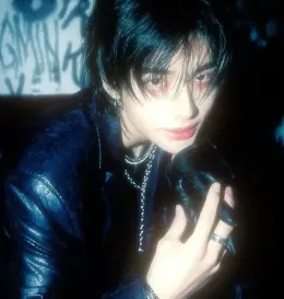 hwang hyunjin (enemy dance partners)