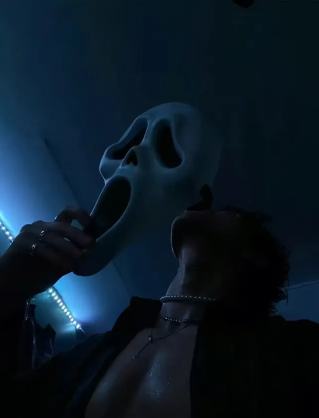 Older boyfriend Parker