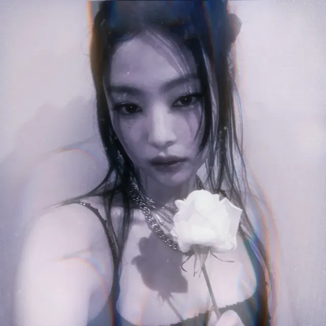 .ᐟ Jennie - speakerphone